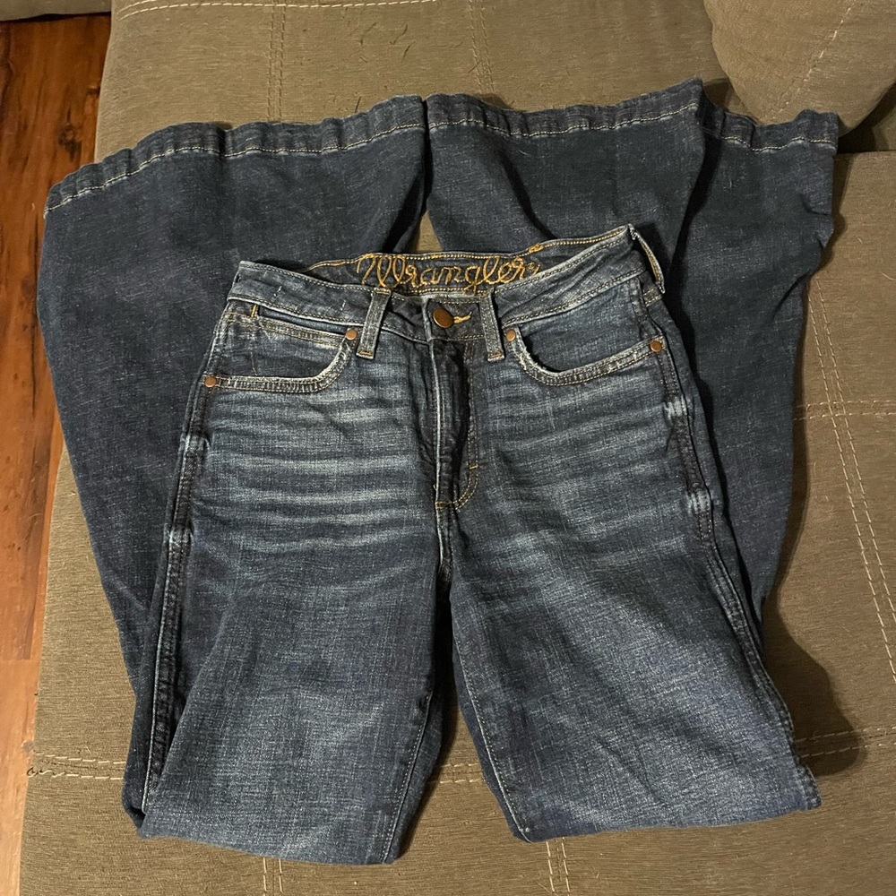 Women’s wrangler super flares